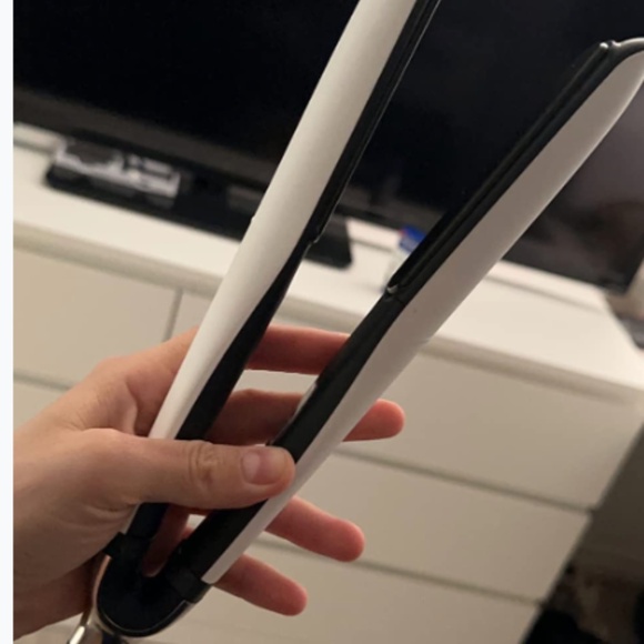 💫 NEW GHD Platinum Hair Straightener Flat Iron Professional 1 Inch Smart White - Picture 2 of 4